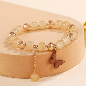 Beautiful Butterfly Charm Beaded Bracelet *NEW*